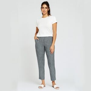Distretto 12 Women's High Perform Gray Cropped Pants